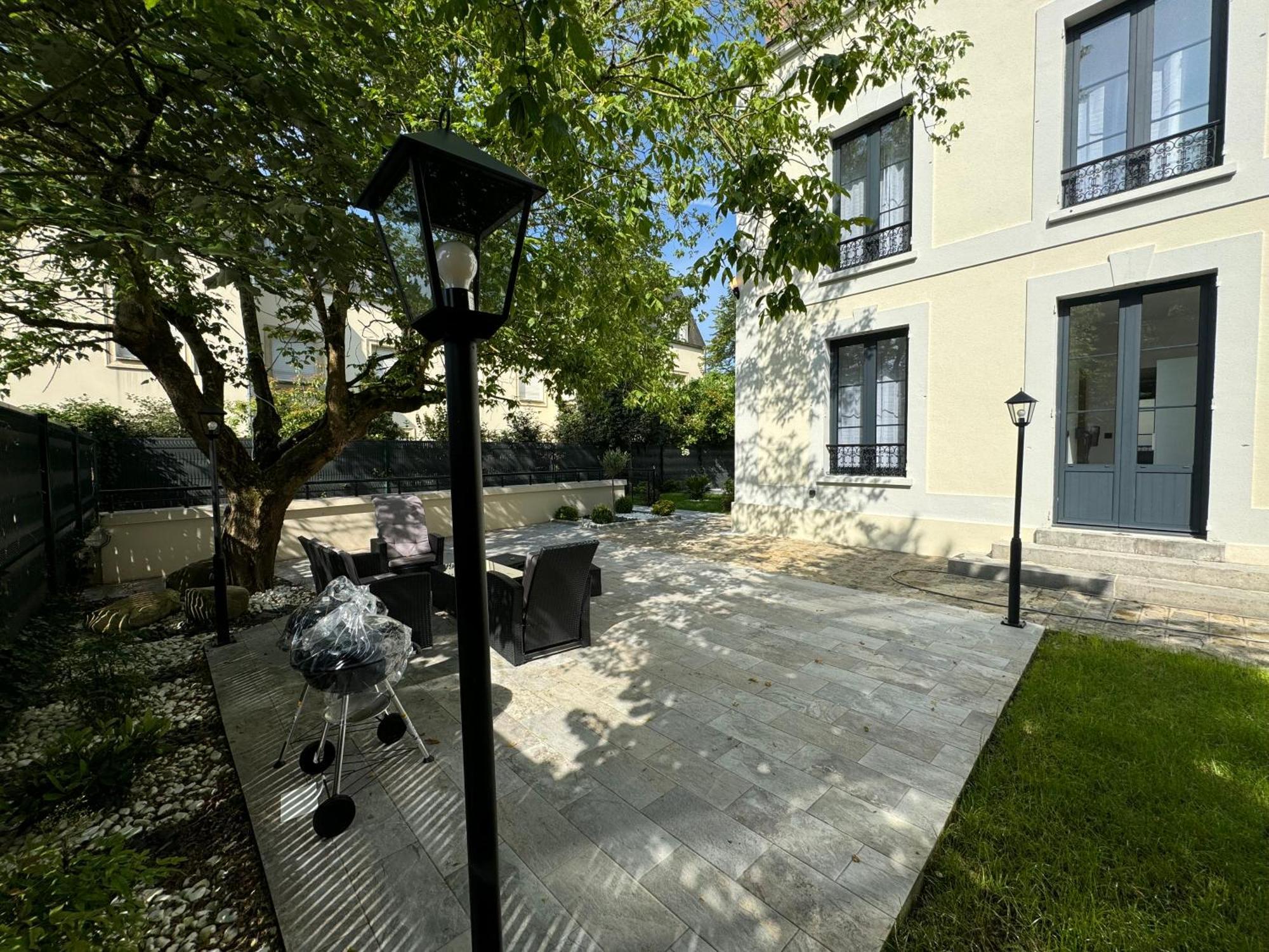 L'Etoile De Seine 77 Appartement 3 Dammarie-les-Lys Exterior photo